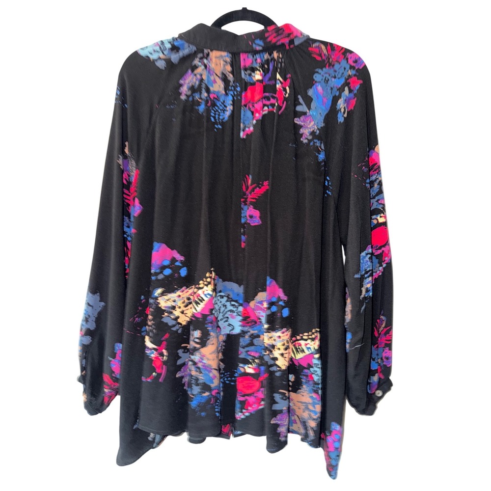 Free People Black Button-Down Blouse with Pink, Blue & Purple Abstract Print - Picture 2 of 4